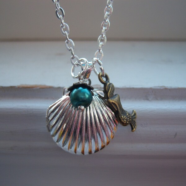 Mermaid Locket Necklace -Mermaid Necklace -Seashell Locket -Seashell Locket Necklace -Shell Necklace-Under The Sea Necklace-With Free Gift