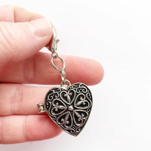 Heart locket Zipper Pull - Heart locket Purse Dangle -Love locket zipper pull/love  purse dangle
