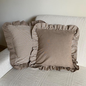 Ruffle cushion covers