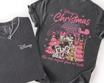 Chemise de Noël Disney personnalisée Comfort Colors®, chemise de Noël Disney 2025 personnalisée, chemise de Noël Disney famille assortie, voyage Disney