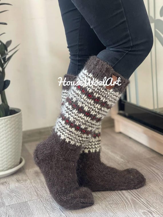 Hand-knit long Nordic slippers – cozy unisex knee-high wool boot socks Size US 5–15