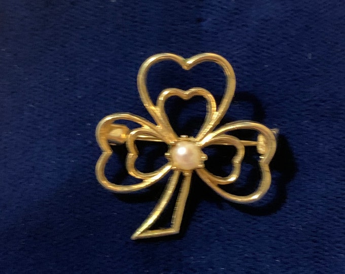 Vintage Gold Pearl Shamrock Pin Tested