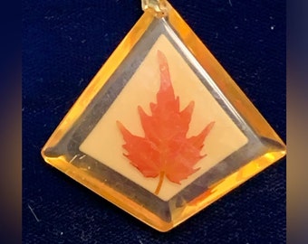 Vintage Lucite Pendant With Embedded Maple Leaf
