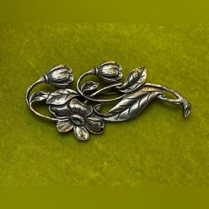 Art Nouveau Flower Brooch
