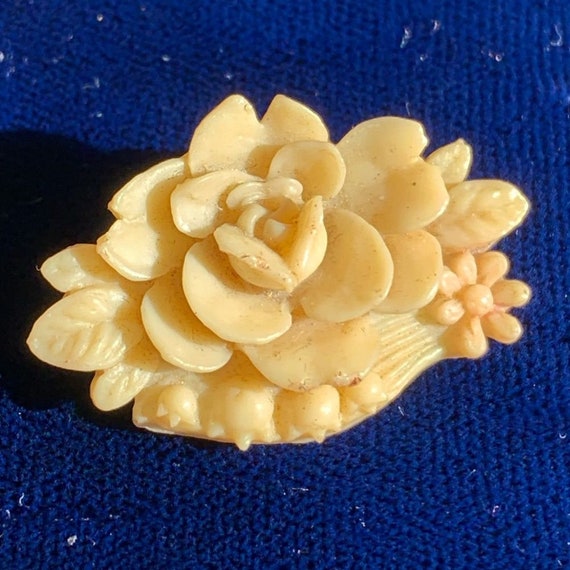 Vintage Celluloid Brooch - image 1