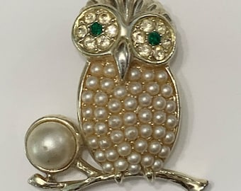 Vintage Sarah Coventry Owl Pin