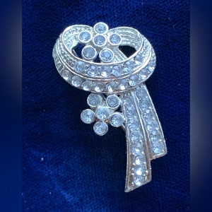 Vintage 1930s Take On Halleys Comet Brooch