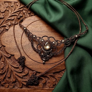 Kristall Makramee Halskette, elegante Stein Collier, dunkelbraune Mikromakrame Choker, Viktorianische Stile, Boho Schmuck, Perlen Halskette, Geschenk