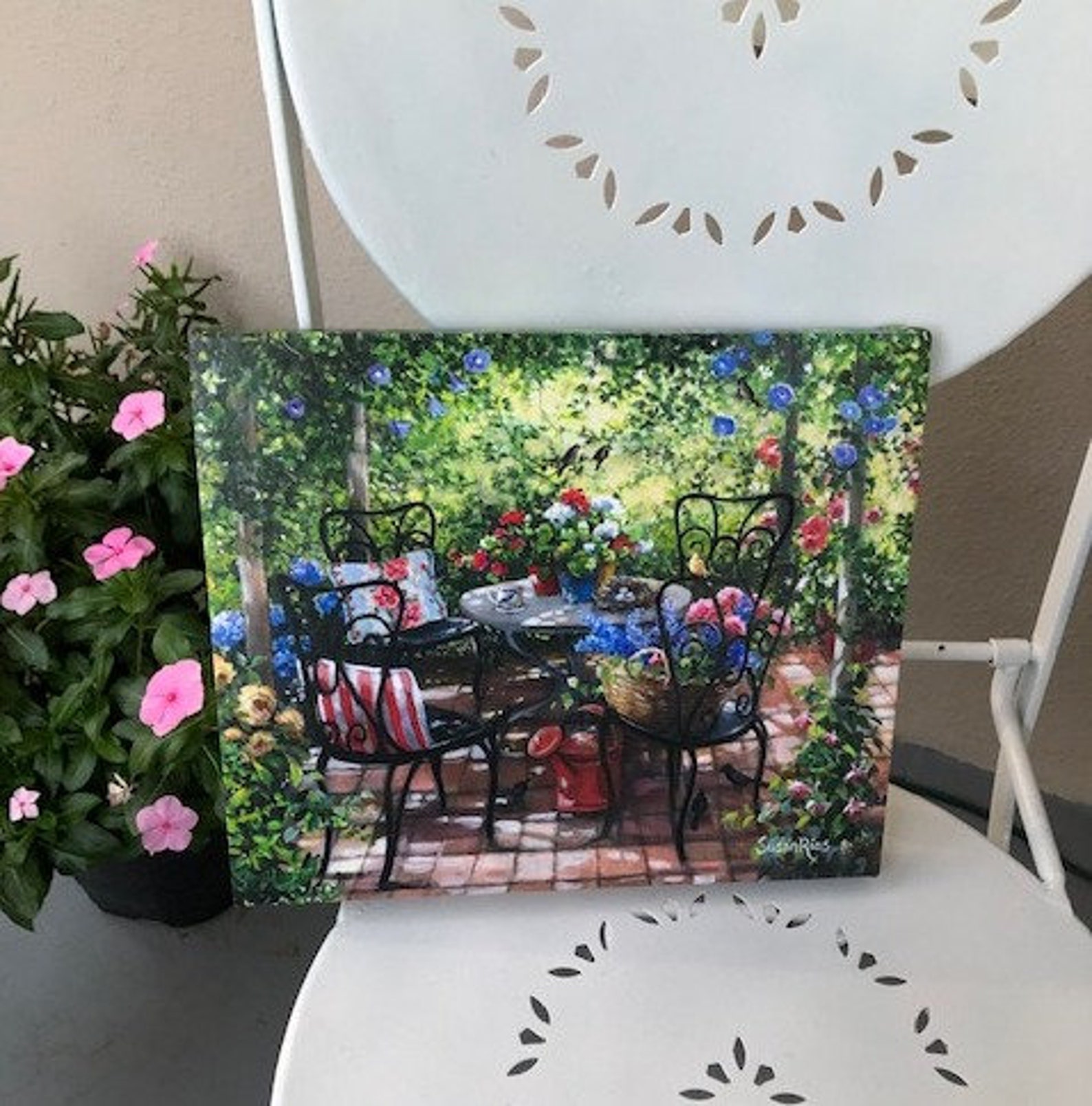 Red White and Blue Patio Floral Patio With Birds for the Etsy