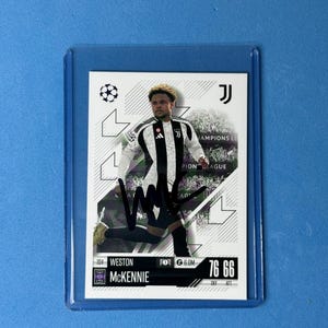 Weston McKennie signierte Match Attax Karte mit COA