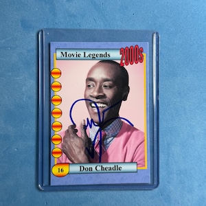 Tarjeta coleccionable autografiada de Don Cheadle con certificado de autenticidad "Movie Legends"