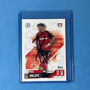 Piero Hincapie signierte Match Attax Karte mit COA
