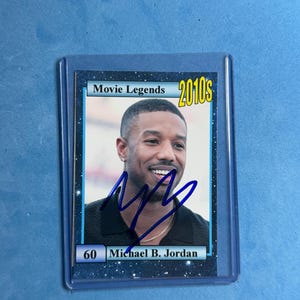 Tarjeta coleccionable autografiada 'Movie Legends' de Michael B. Jordan con certificado de autenticidad
