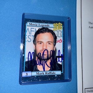 Tarjeta coleccionable firmada de Mark Ruffalo 'Movie Legends' con certificado de autenticidad