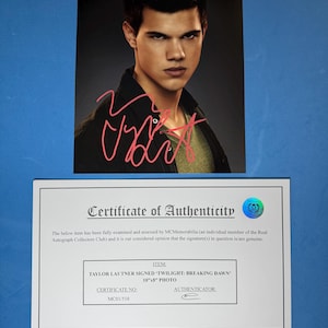 Taylor Lautner Signed &#39;Twilight: Breaking Dawn&#39; 10&quot;x8&quot; Photo with COA