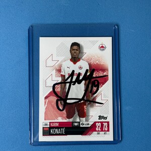 Handsignierte Match Attax Karte mit COA von Karim Konate