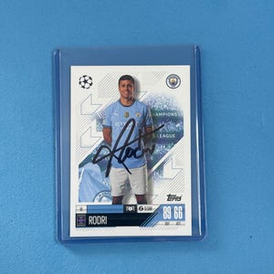 Von Rodri signierte Match Attax Karte mit COA