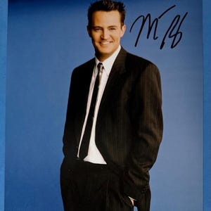 Matthew Perry Signed 10”x8” Photo with COA