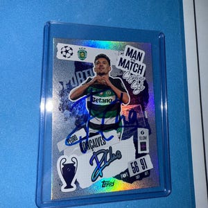 "Pedro Goncalves signierte ""Match Attax"" Karte mit Echtheitszertifikat."