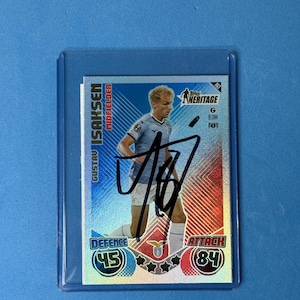 Gustav Isaksen signierte Match Attax Karte mit Echtheitszertifikat