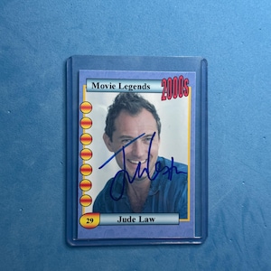 Tarjeta coleccionable firmada 'Movie Legends' de Jude Law con certificado de autenticidad