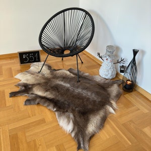 Luxurious Reindeer Hide Unique Giant Size 130 x 111 cm Reindeer Skin Scandinavian Style Reindeer Rug Rentierfell Peau de Renne Pelle renna