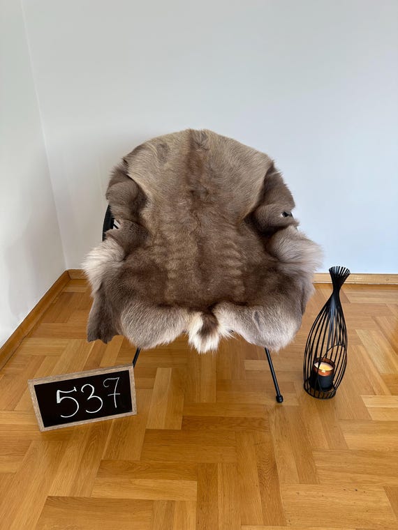 豪華なトナカイの皮 ユニークな巨大サイズ 134 x 107 cm トナカイ皮 