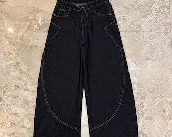 Pantalones vaqueros anchos de estilo japonés en color negro