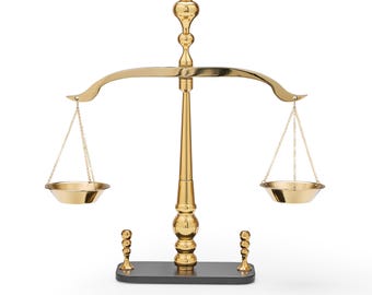 Justice Scale Office Decor – Balance and Justice Themed Desk Accessory - Cast Steel Justice Scale - Black Stand - 3.5 kg Perfect Gift -