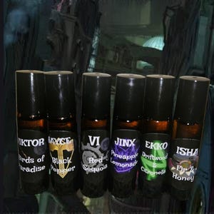 Op mysterieuze wijze geïnspireerde rollerparfum. LOL-spel