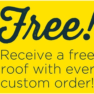 Puede incluir: Fondo amarillo con texto negro que dice "&iexcl;Gratis! Recibe una prueba gratuita con cada pedido personalizado!"