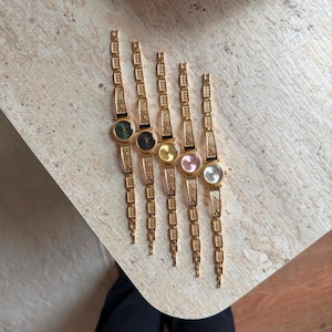 Orologio da polso in oro, orologio elegante, orologio con quadrante piccolo, orologio da donna in oro delicato, orologio da polso regolabile in lega per damigelle d'onore, quadrante in madreperla