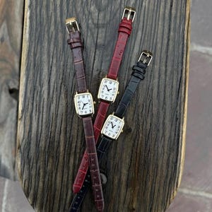 Elegance intemporelle, style vintage, montre pour femme, cadran carré, bracelet en cuir rétro, cadeau élégant pour elle