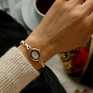 Watch women, small gold Watch, vintage Style  women Watch, Minimalist Watch, gift for her, valentines day, handmade Watch, Mother’s Day Gift