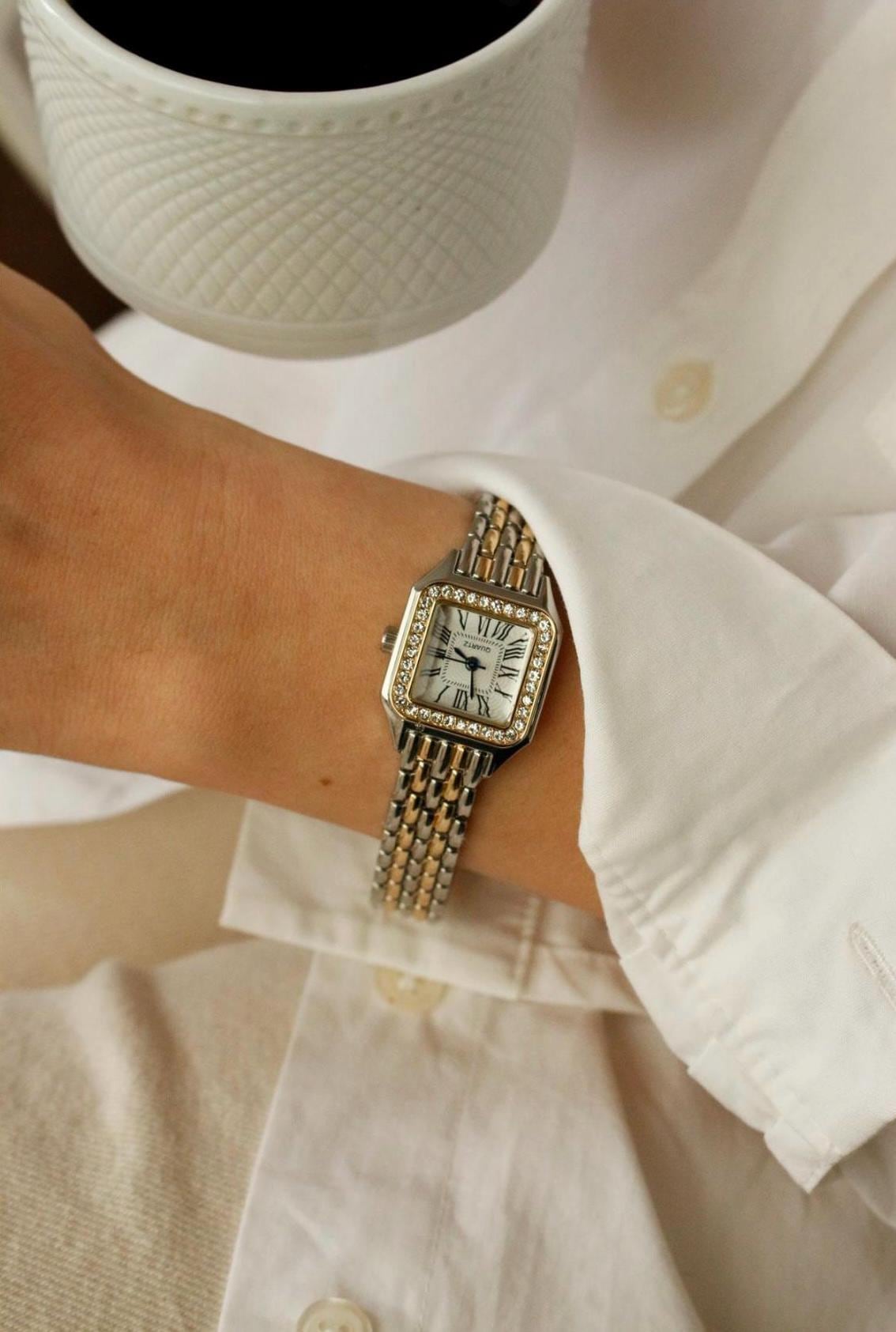 時計 VALENTINO ROMAN 23K WHITE GOLD A4166 Valentino Gold-Tone Womans Quartz Wrist Watch 6.75