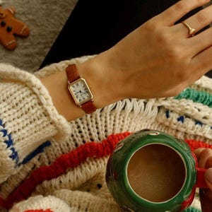 Vintage-Inspired Square Gold Watch | Minimalist Leather Strap Watch | Women’s Classic Roman Numeral Watch | Elegant Retro Wristwatch