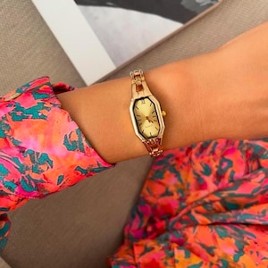 elegante donna, orologio al quarzo con bracciale, orologio da donna in oro e argento, regalo orologio vintage, orologio da donna minimalista, orologio fatto a mano