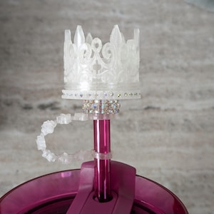 Rhinestone Crown Straw Cap Cover for Stanley Tumbler Accessories for Lid Topper Decor Cup Bling Princess Queen Crown Fluer de Lis