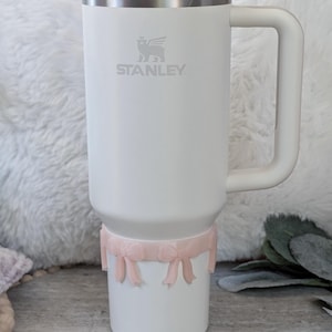 Light Pink Coquette Bow Bangle Cuff for Stanley Tumbler Accessory for Cup Bracelet Topper Decorative Decor Bling on Drink Cup Bow Dress up