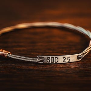 Bracelet cordes de guitare personnalisé