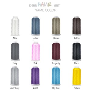 Puede incluir: Una carta de colores con carretes de hilo en varios colores, incluyendo blanco, azul, dorado, marr&oacute;n, gris, rosa, burdeos, negro, gris plata, violeta, azul cielo y amarillo. El texto "DEAR NAME ART" y "NAME COLOR" est&aacute;n en la parte superior.