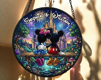 Spersonalizowany witrażowy łapacz słońca z Myszką Miki i Minnie, spersonalizowany łapacz słońca dla pary Disney, prezent na rocznicę dla męża i żony