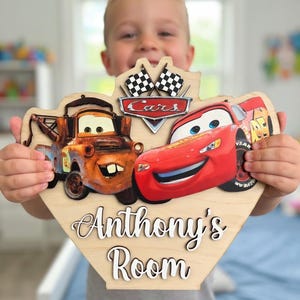 Personalisierte Cars Racing Wandschild, Lightning McQueen Mater Kinderzimmer Dekor, Disney Cars Türschild, benutzerdefiniertes Name Zimmerschild