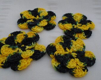 Appliques hand crocheted flowers set of 4 Bee 2 cotton 1.5 inch