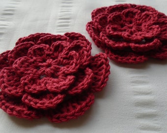 Crocheted flowers set of 2 appliques 2.5 inch embellishment red collor