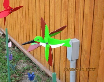 HUMMING BIRD WHIRLYGIG