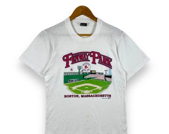 Rare!! Vintage 80&#39;s Fenway Park BOSTON RED SOX Mlb Graphic Tee Shirt Medium Size