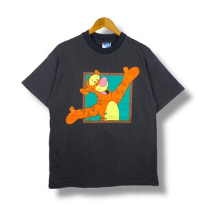 Rare!! Vintage 90's TIGGER Disney Cartoon Graphic Tee Shirt Large Size