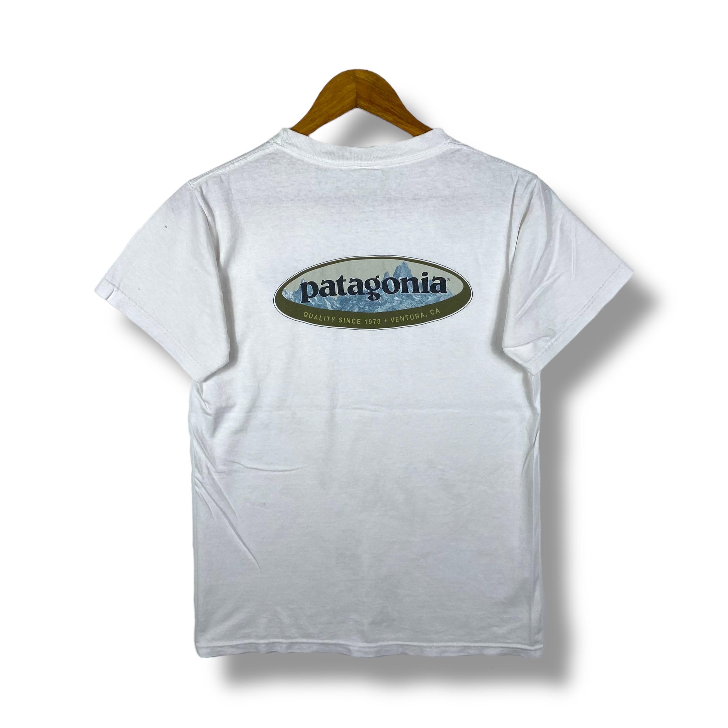 Rare!! Vintage 00's PATAGONIA Logo Graphic Tee Shirt Small Size