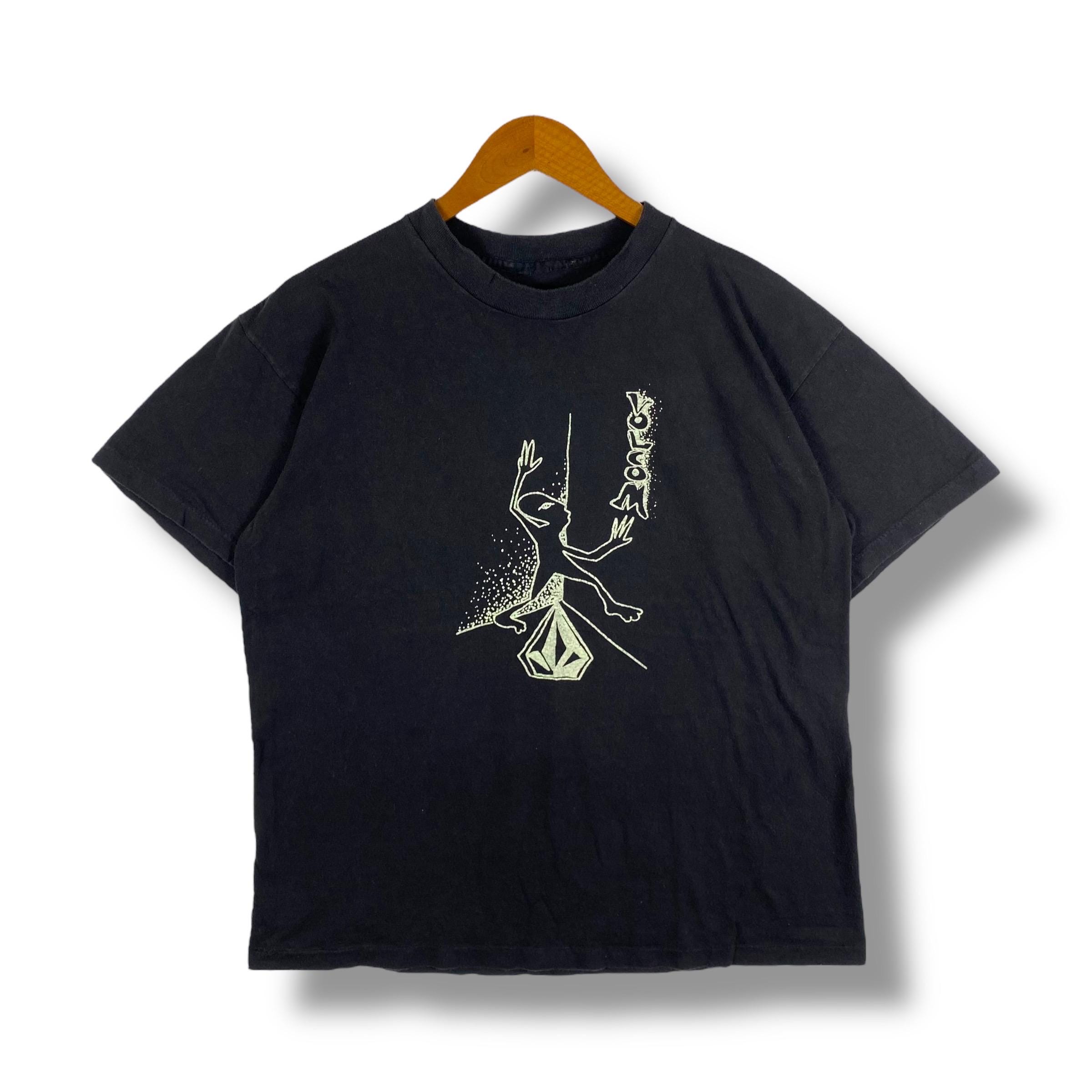 Rare!! Vintage 90's VOLCOM Skateboards Alien Graphic Art Tee